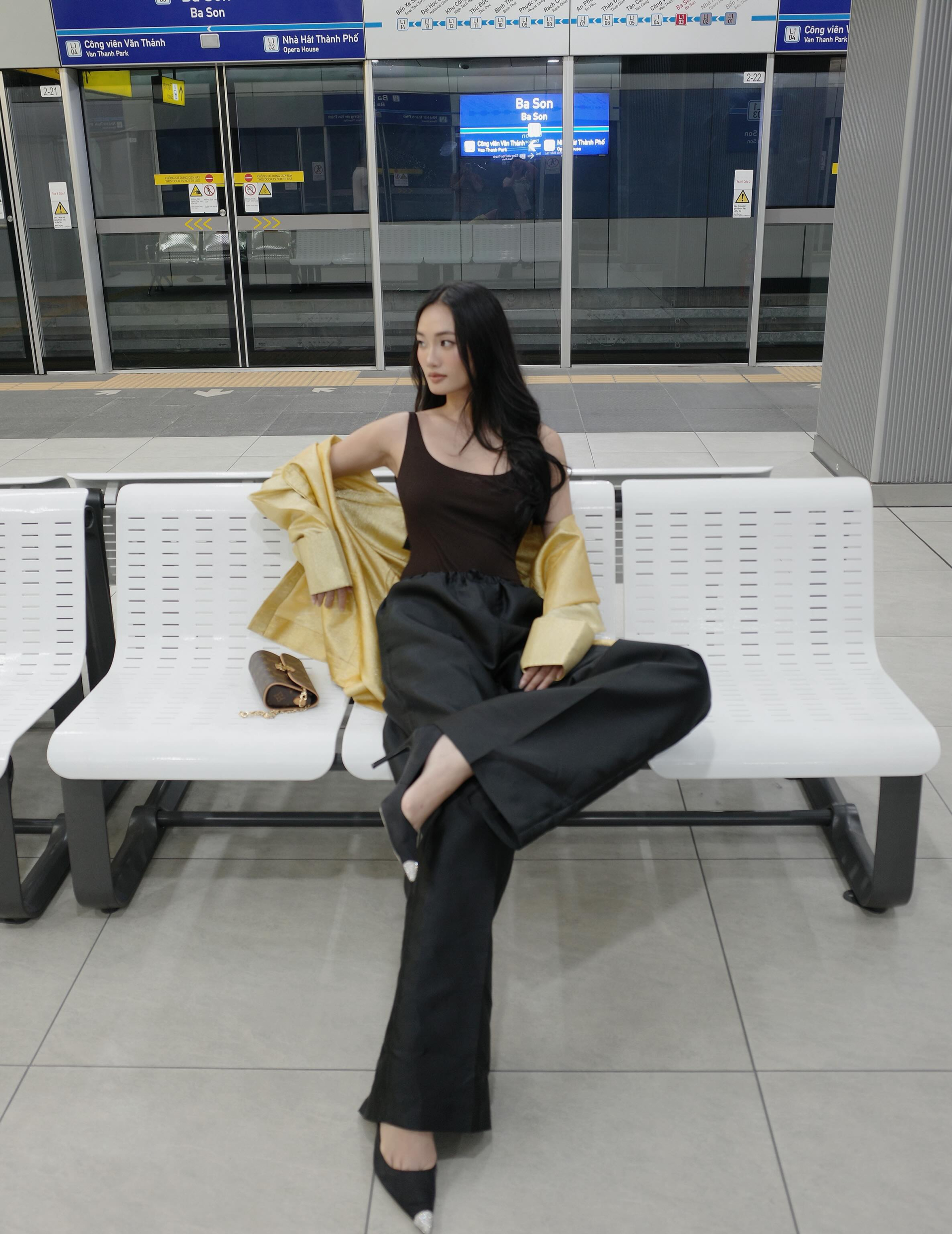 Mỹ nhân 27 tuổi đăng quang Miss Universe Vietnam 2026: Mặc đẹp không cần cố, ngắm tủ đồ đời thường mà mê 