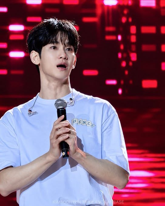 Kim Soo Hyun trong sự kiện mới nhất, đánh dấu sự trở lại chính thức với khán giả