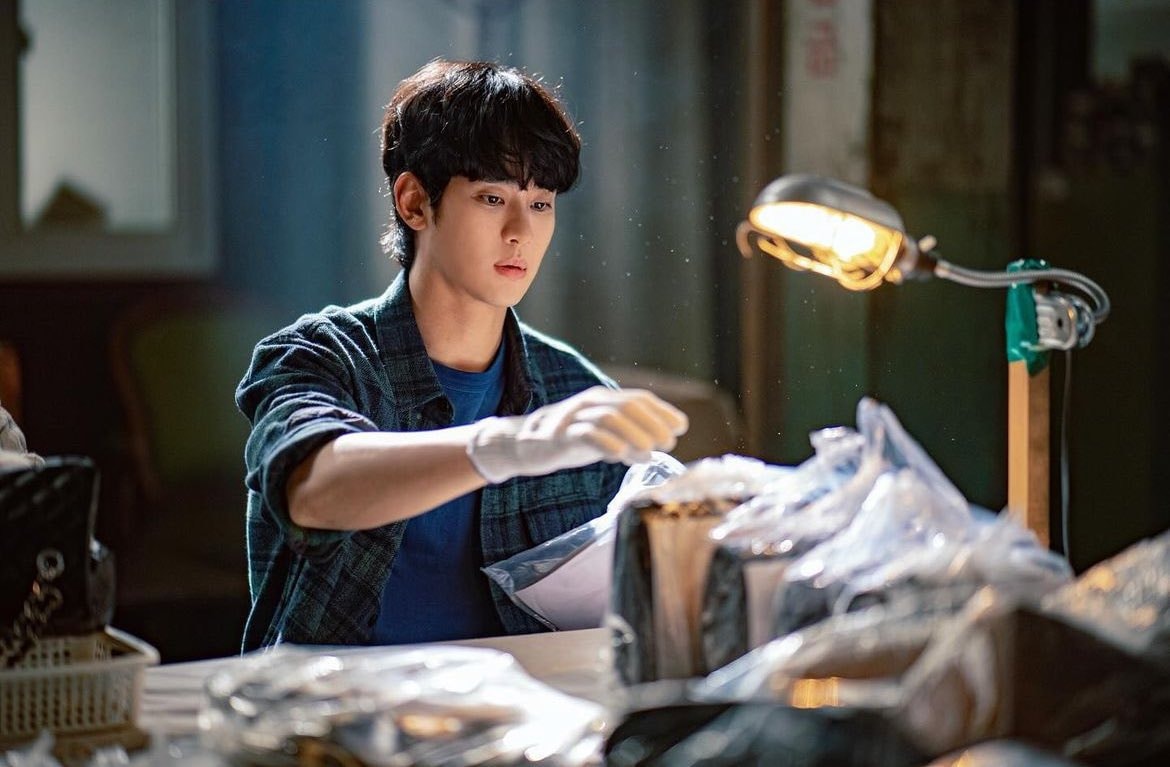 Kim Soo Hyun trong dự án Knock-Off 