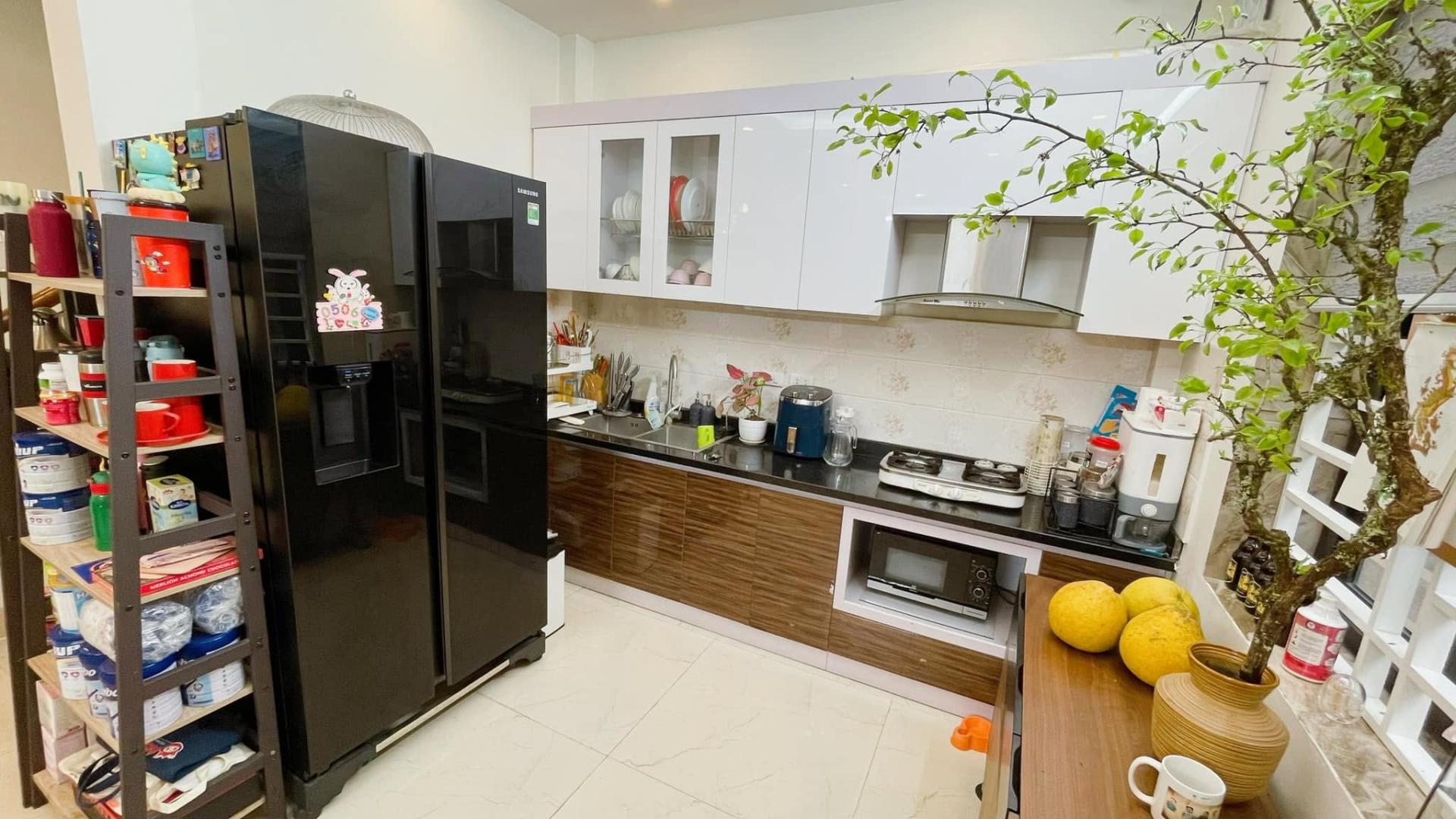 MC SN 1985 từng dẫn Chúng Tôi Là Chiến Sĩ: Giờ làm mẹ 3 con, sống trong nhà tầng Hà Nội