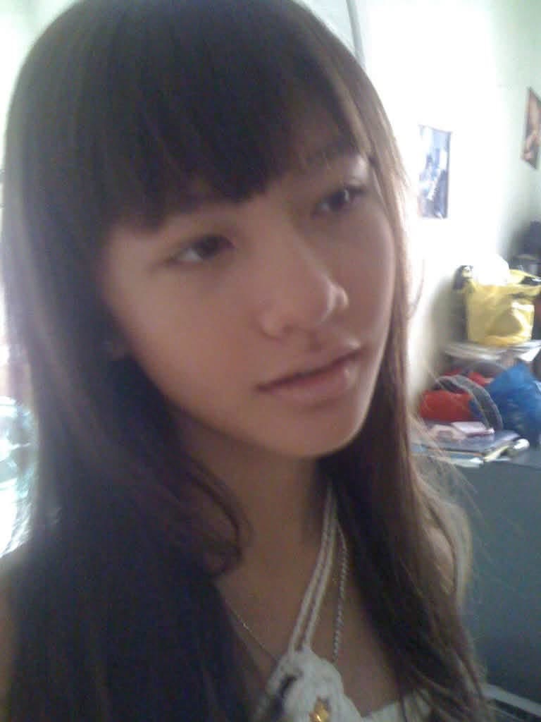 Sao mà tin được showbiz Việt có một cô bé tuổi teen giống Kim Ji Won cỡ này