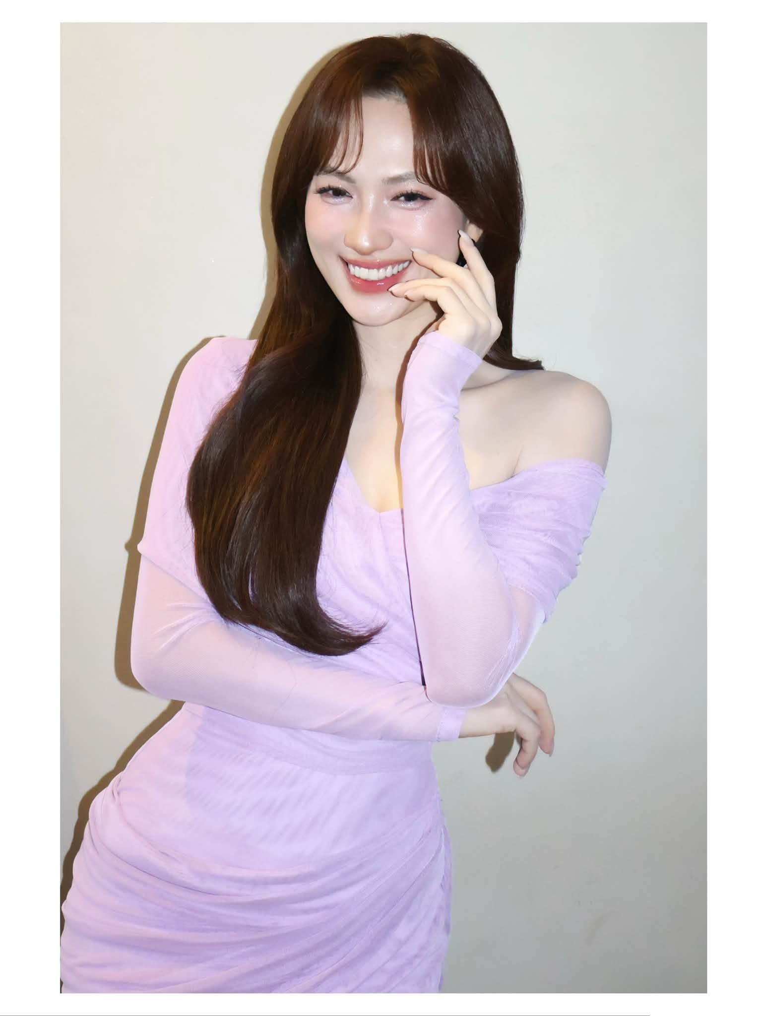 Có thể thấy, bên cạnh dấu ấn với những bộ phim truyền hình và điện ảnh nổi tiếng, Phương Anh Đào còn có một chặng đường đáng chú ý với hàng loạt vai diễn trong các MV ca nhạc của Vpop