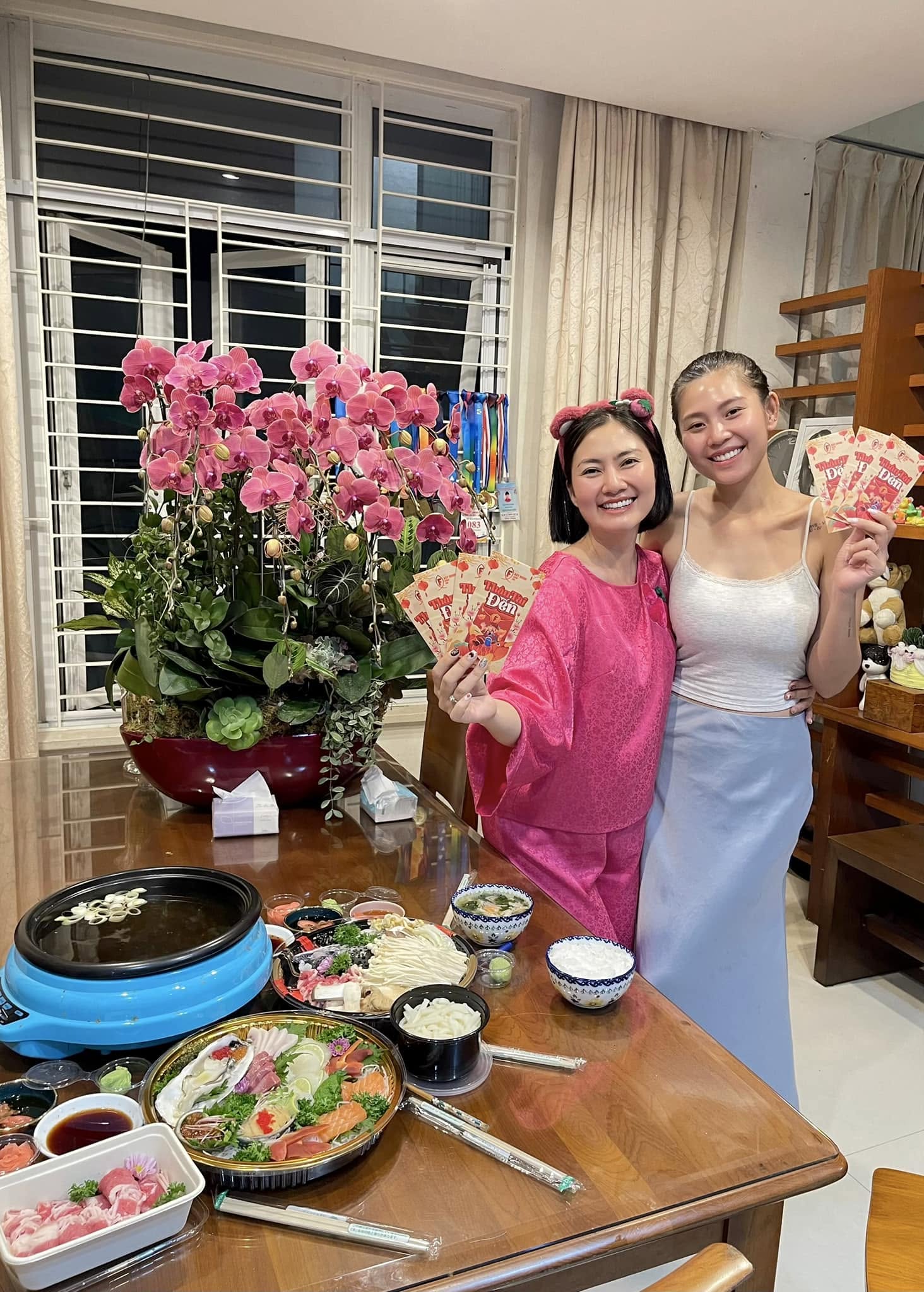 Nữ diễn viên SN 1985 giải nghệ ở tuổi 39: Giờ làm mẹ đơn thân, sống trong biệt thự mặt tiền ở Sài thành