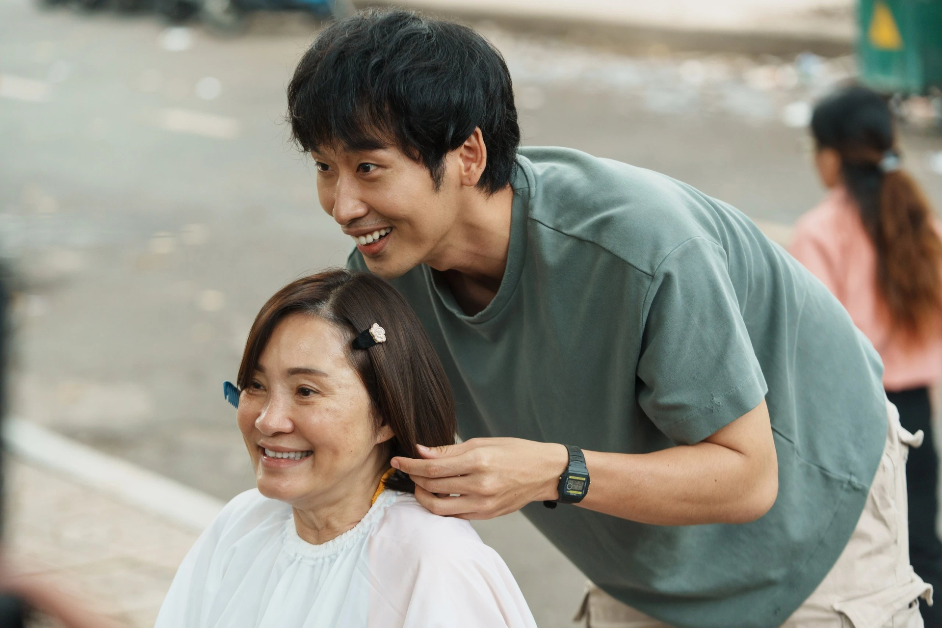 Hồng Đào cũng 2 lần là mẹ của Tuấn Trần