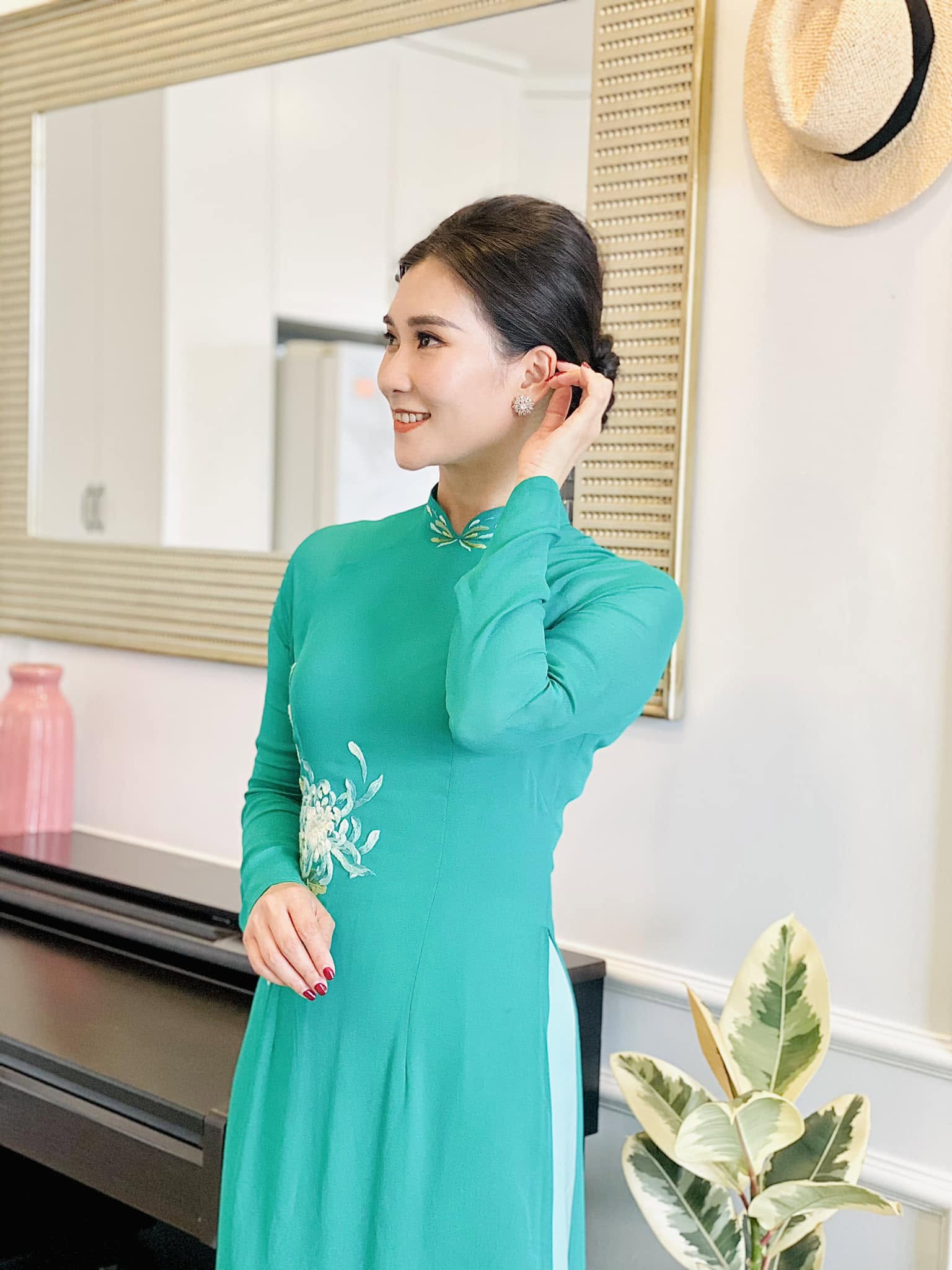BTV duy nhất VTV dùng nghệ danh, dẫn Thời sự 19h: Kín tiếng ngoài đời, U45 có thú vui giản dị