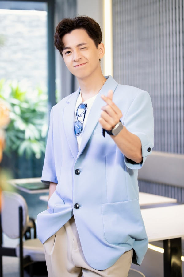  Thành viên trụ cột của 2 Ngày 1 Đêm: Sống ở penthouse đập thông 3 tầng, giàu ngầm có tiếng trong showbiz