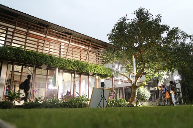 Sao hạng A từng là thủ khoa Nhạc viện, ở biệt phủ nhà vườn rộng 1,2 hécta tựa chốn bồng lai