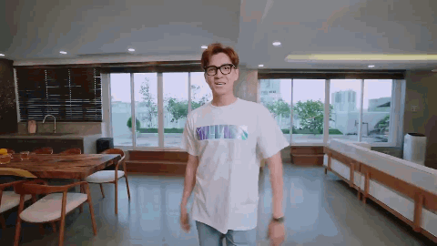  Thành viên trụ cột của 2 Ngày 1 Đêm: Sống ở penthouse đập thông 3 tầng, giàu ngầm có tiếng trong showbiz