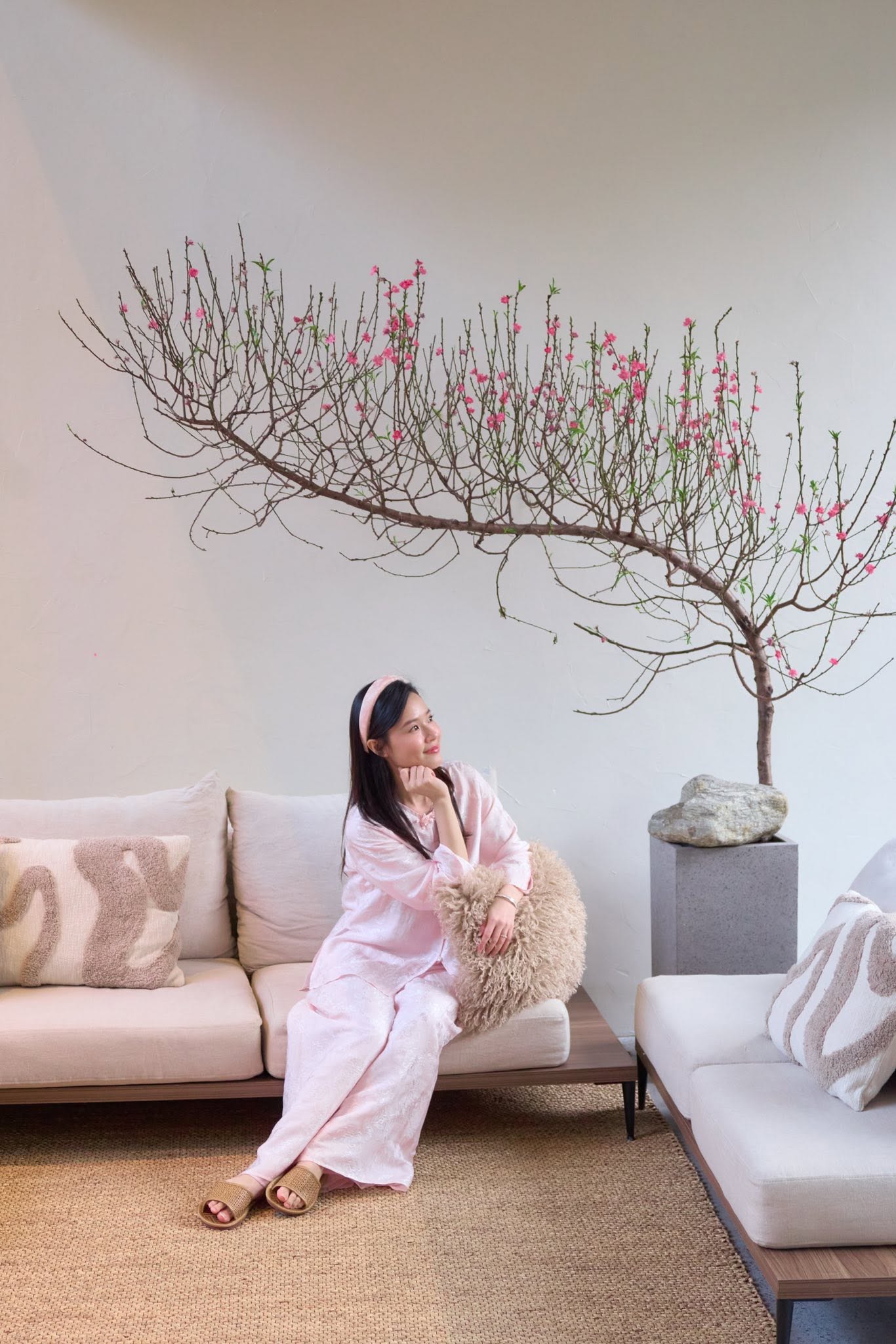 Diễn viên SN 1989 tốt nghiệp Á khoa Thạc sĩ: 35 tuổi cưới thiếu gia tập đoàn nhựa, sống chill trong căn biệt thự ven sông