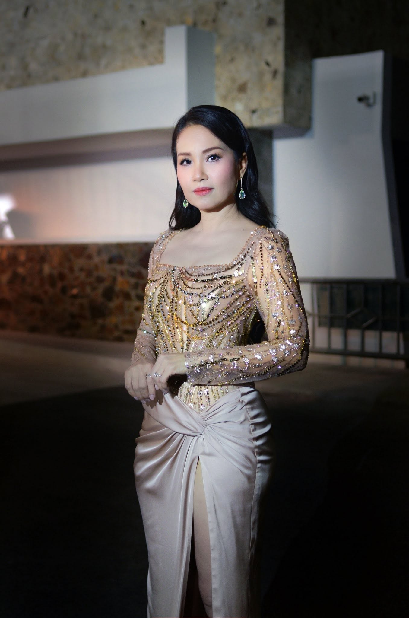 Dù không thường xuyên ra mắt ca khúc mới, những bài hát gắn liền với tên tuổi Cẩm Ly vẫn được nhiều khán giả yêu thích, cho thấy sức sống của gia tài âm nhạc mà cô xây dựng suốt hơn ba thập kỷ