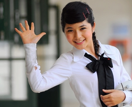Dàn sao Bộ Tứ 10A8 sau 17 năm: Người là phú bà VTV, người vướng vòng lao lý