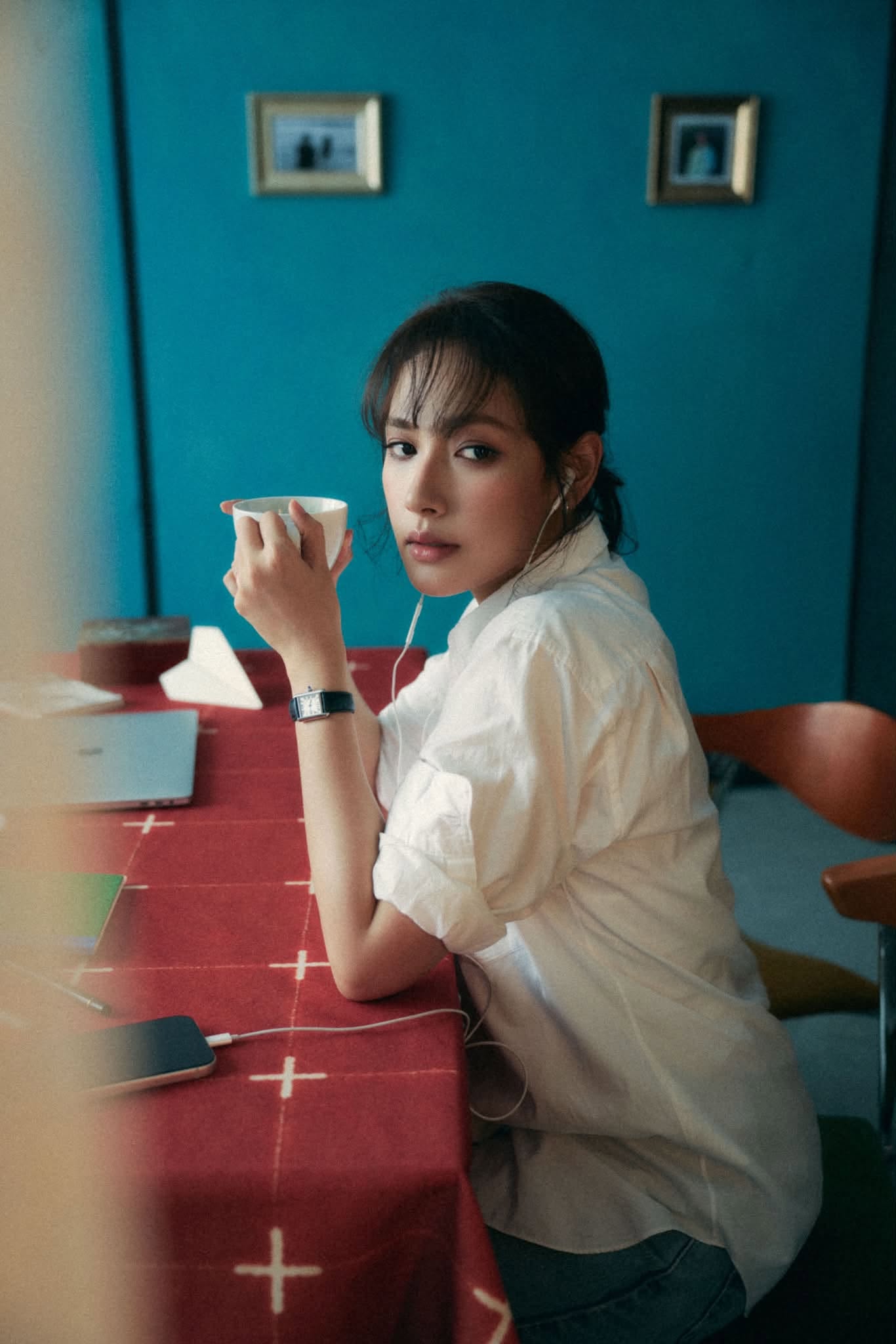 Sở hữu giọng hát tốt, ngoại hình sáng và từng có những ca khúc được đông đảo khán giả biết đến, Cara vẫn chưa tạo được bước đột phá rõ rệt trong sự nghiệp