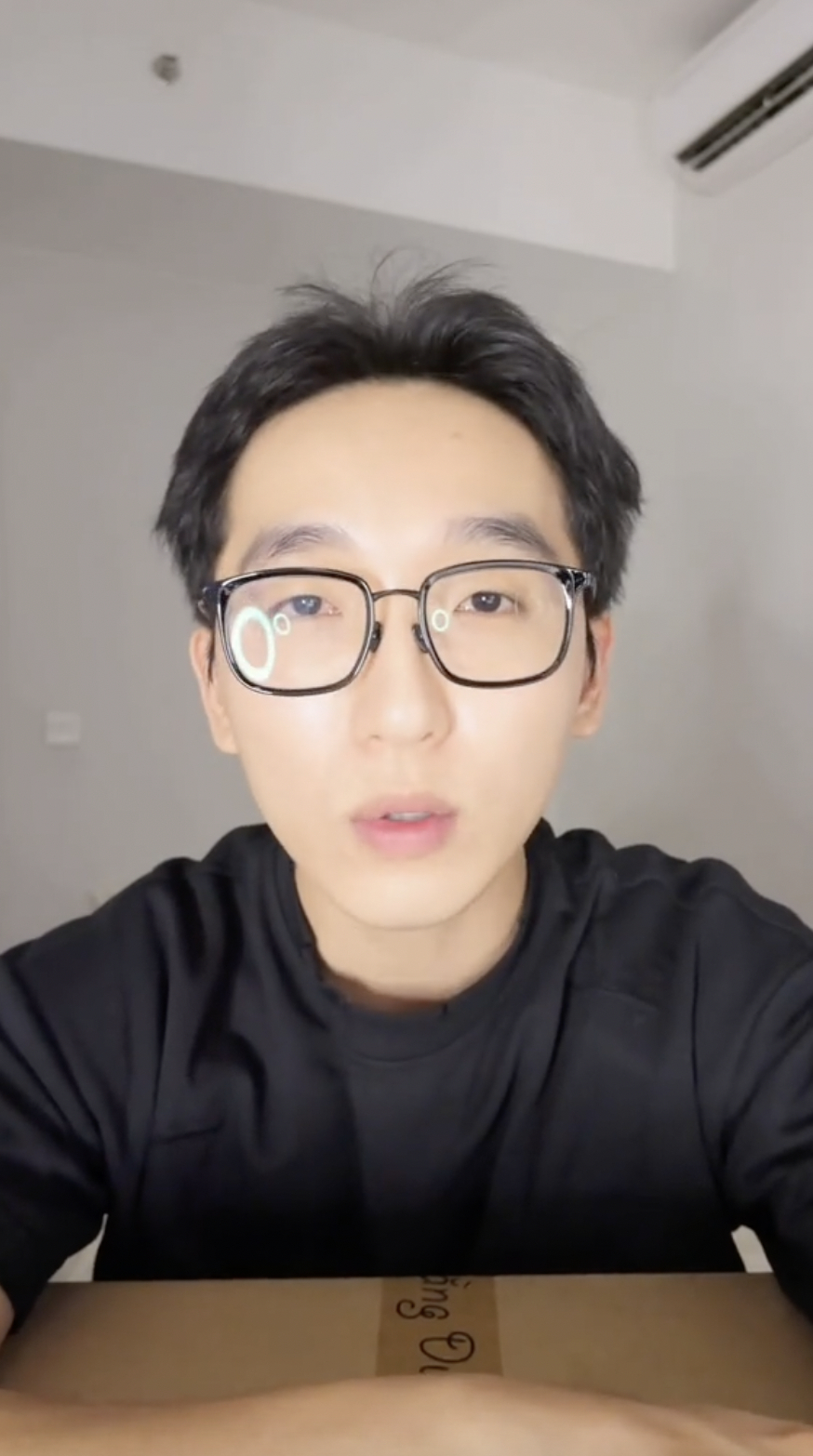 Nguyễn Minh Hiển trong clip lên tiếng (Ảnh cắt từ clip)