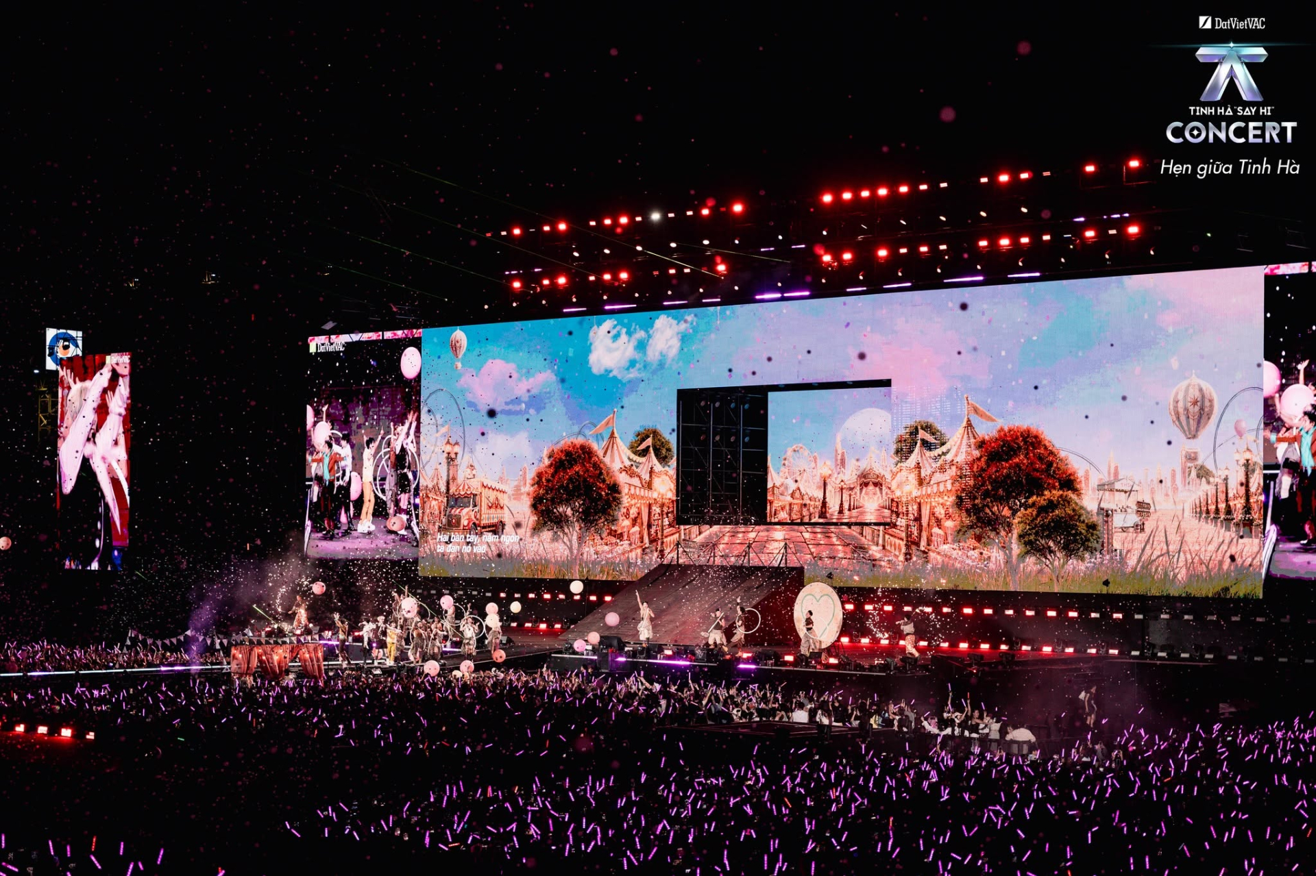 Một đêm có tới bốn concert cùng diễn ra, thu hút khoảng 99.000 lượt khán giả tại TP.HCM, cho thấy sức nóng của thị trường âm nhạc Việt ở thời điểm hiện tại