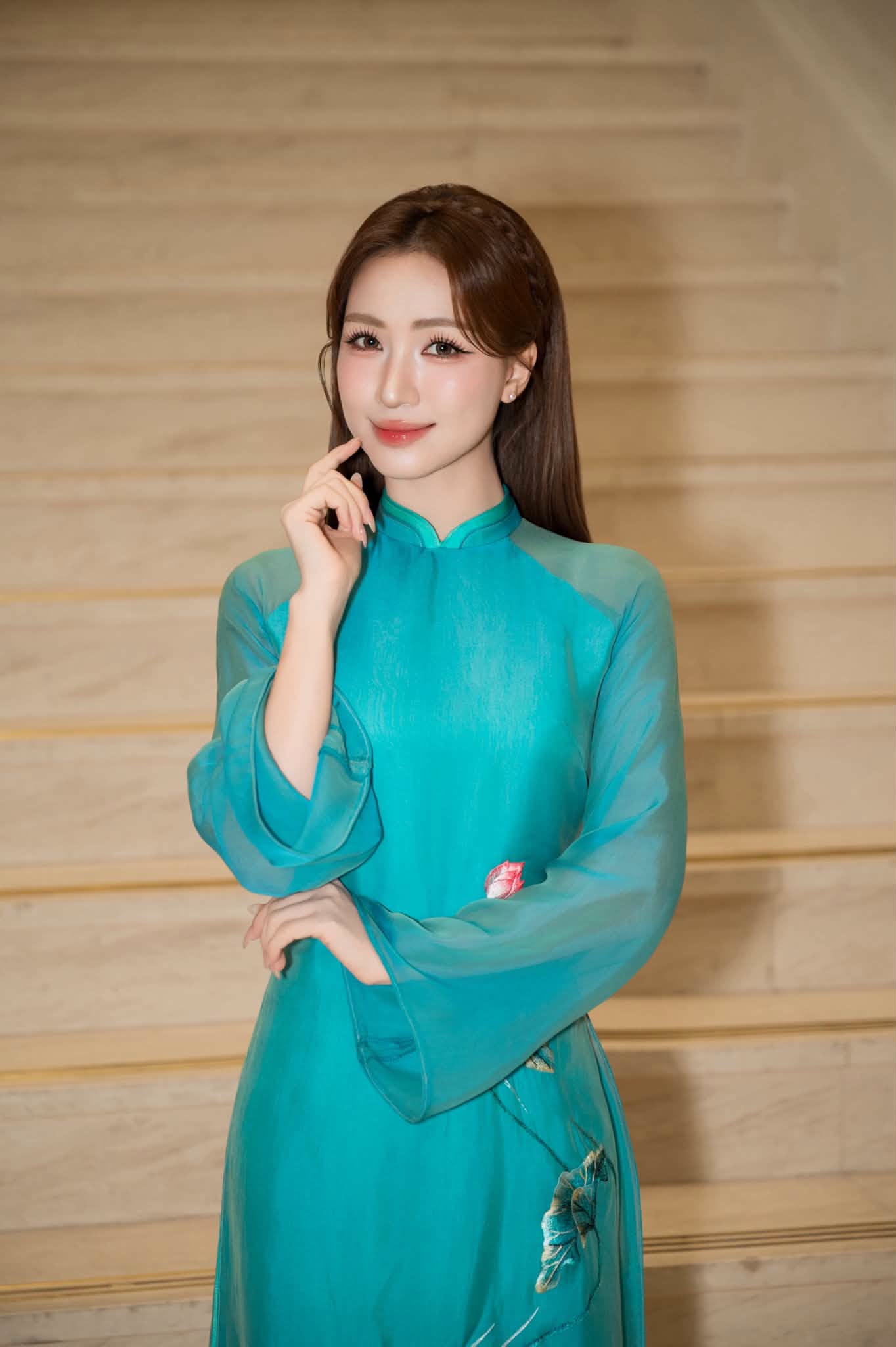 Sự nghiệp của Hòa Minzy thăng hoa với Bắc Bling