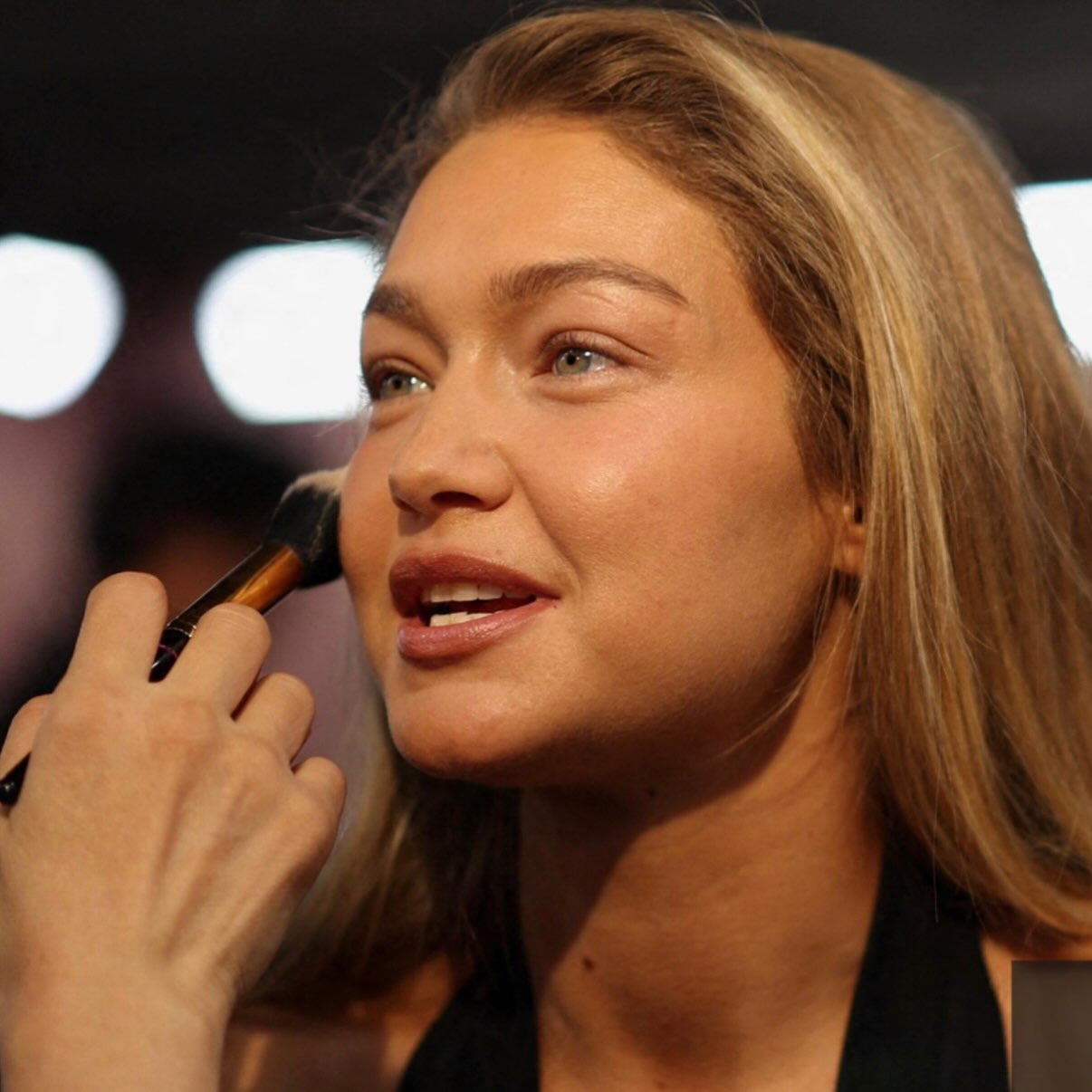 Gallery - Chùm ảnh mặt mộc sau hậu trường của dàn Thiên thần: Nhận ra người quen hay không còn tuỳ - image 5