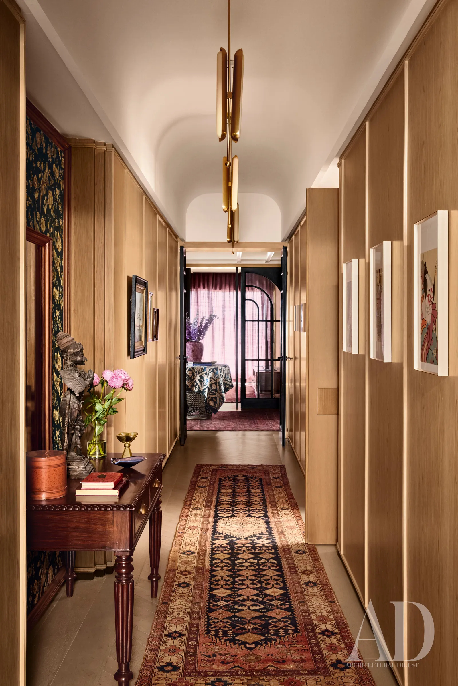 Bên trong cơ ngơi 370m² của cặp đôi quyền lực bậc nhất điện ảnh Ấn Độ: Không gian sống đậm chất hoàng gia, đẹp như cung điện thu nhỏ