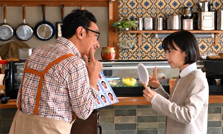 Khổ thân cô luật sư đang bị cả MXH công kích: Đến ăn cơm nắm cũng nhận bão tẩy chay