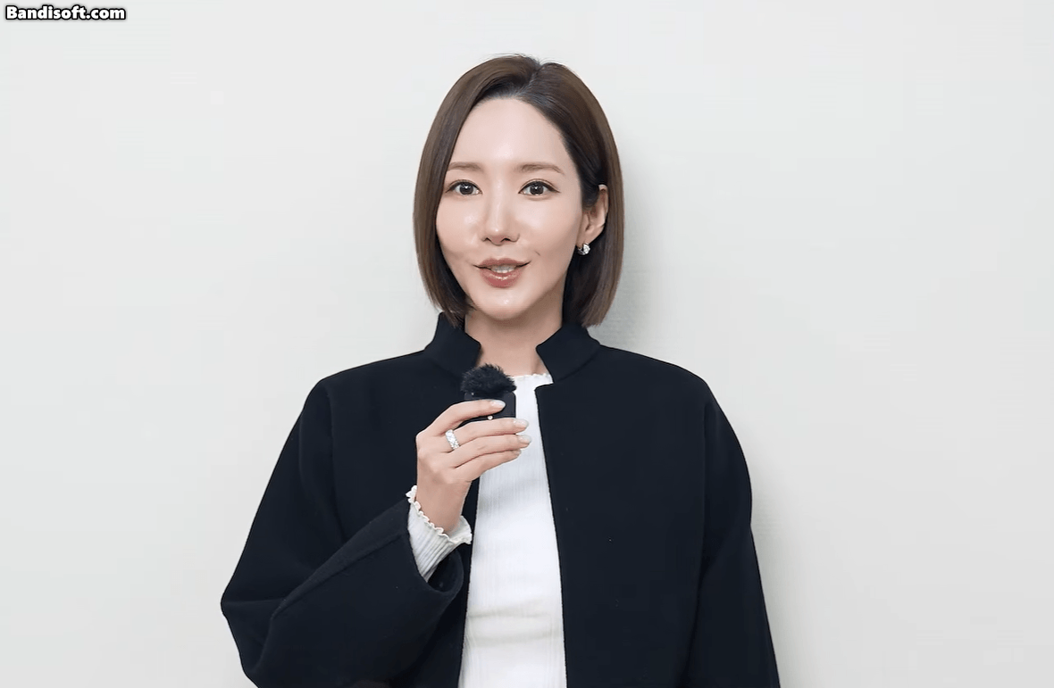 Trong video mới được SBS Catch đăng tải, trông Park Min Young cũng rất gầy.