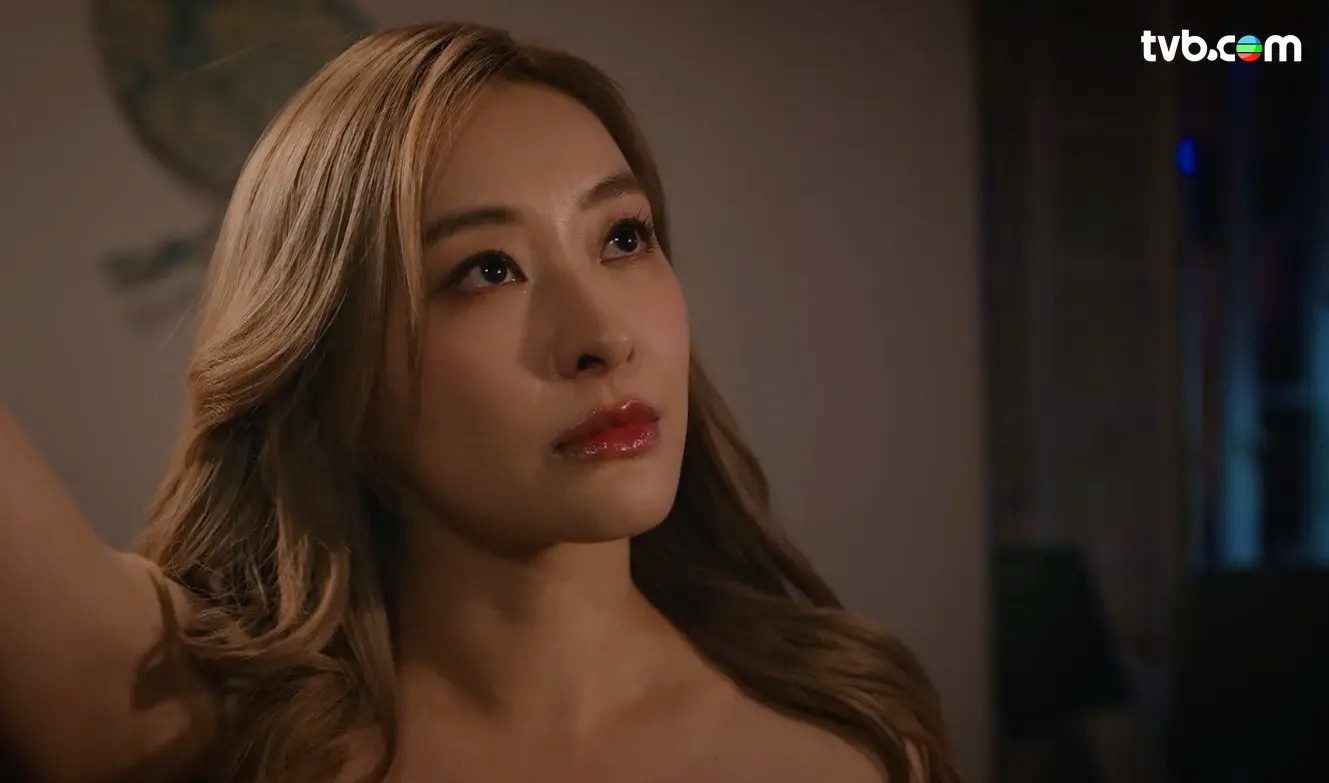 Cảnh nóng của Trần Oánh trong Thành Phố Rực Rỡ có mức độ táo bạo chưa từng thấy trong lịch sử các phim chiếu trên đài TVB.