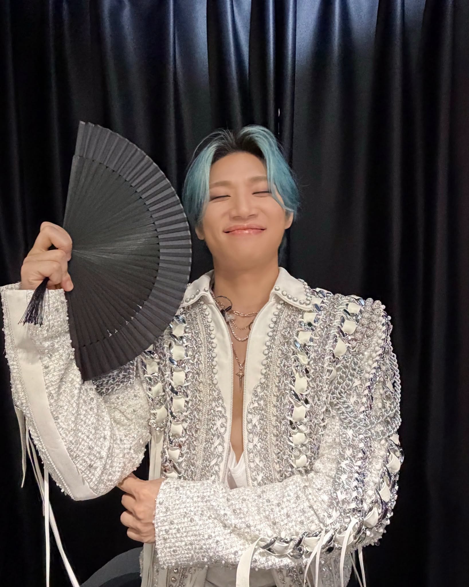 Daesung ghi điểm với fan Việt nhờ nguồn năng lượng bùng nổ xuyên suốt hai đêm diễn cùng loạt hành động tinh tế