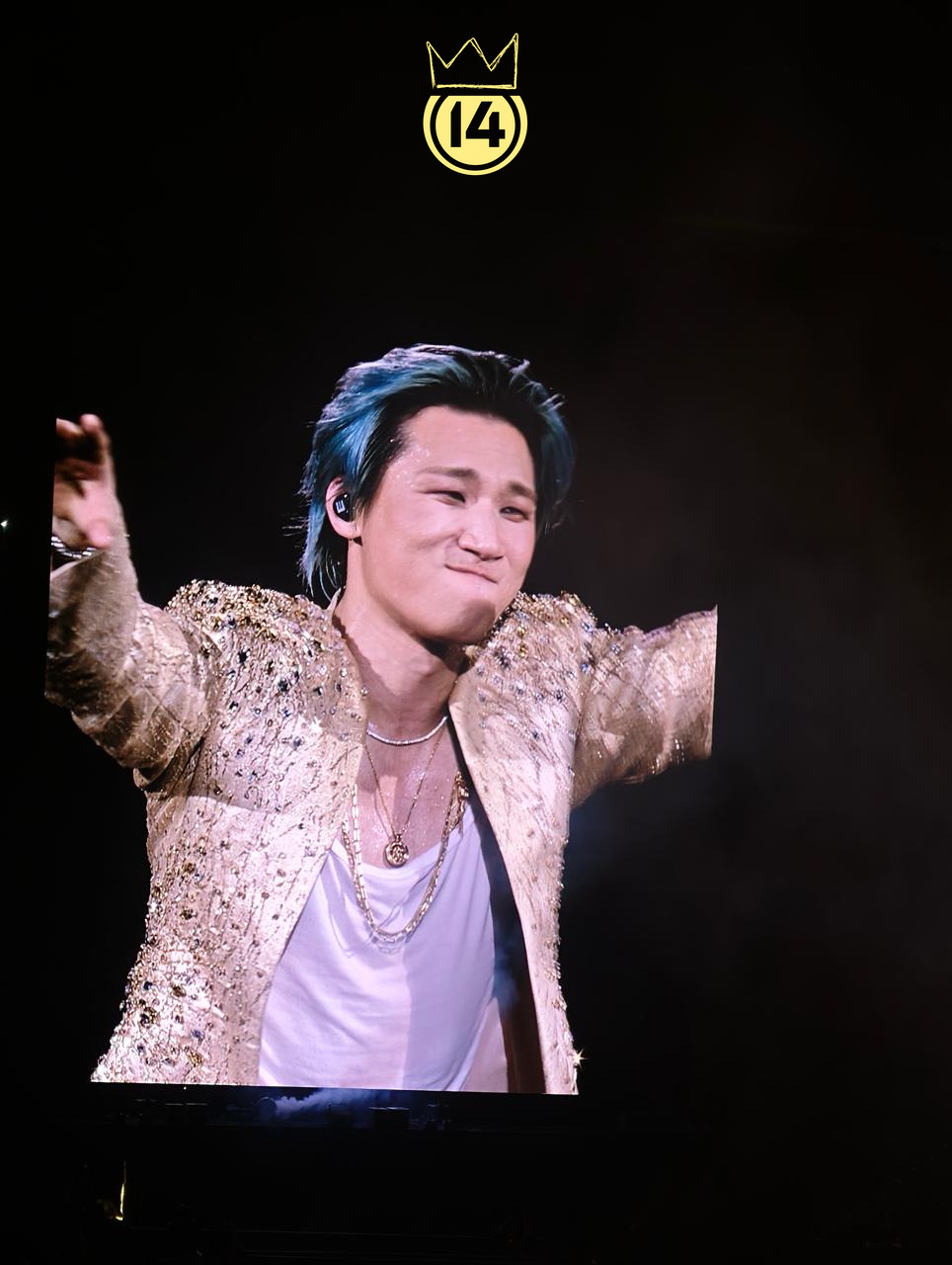 Trong day 2, Daesung còn khéo léo gợi mở về khả năng BIGBANG trở lại Việt Nam trong tương lai thông qua màn giao lưu vui vẻ với khán giả