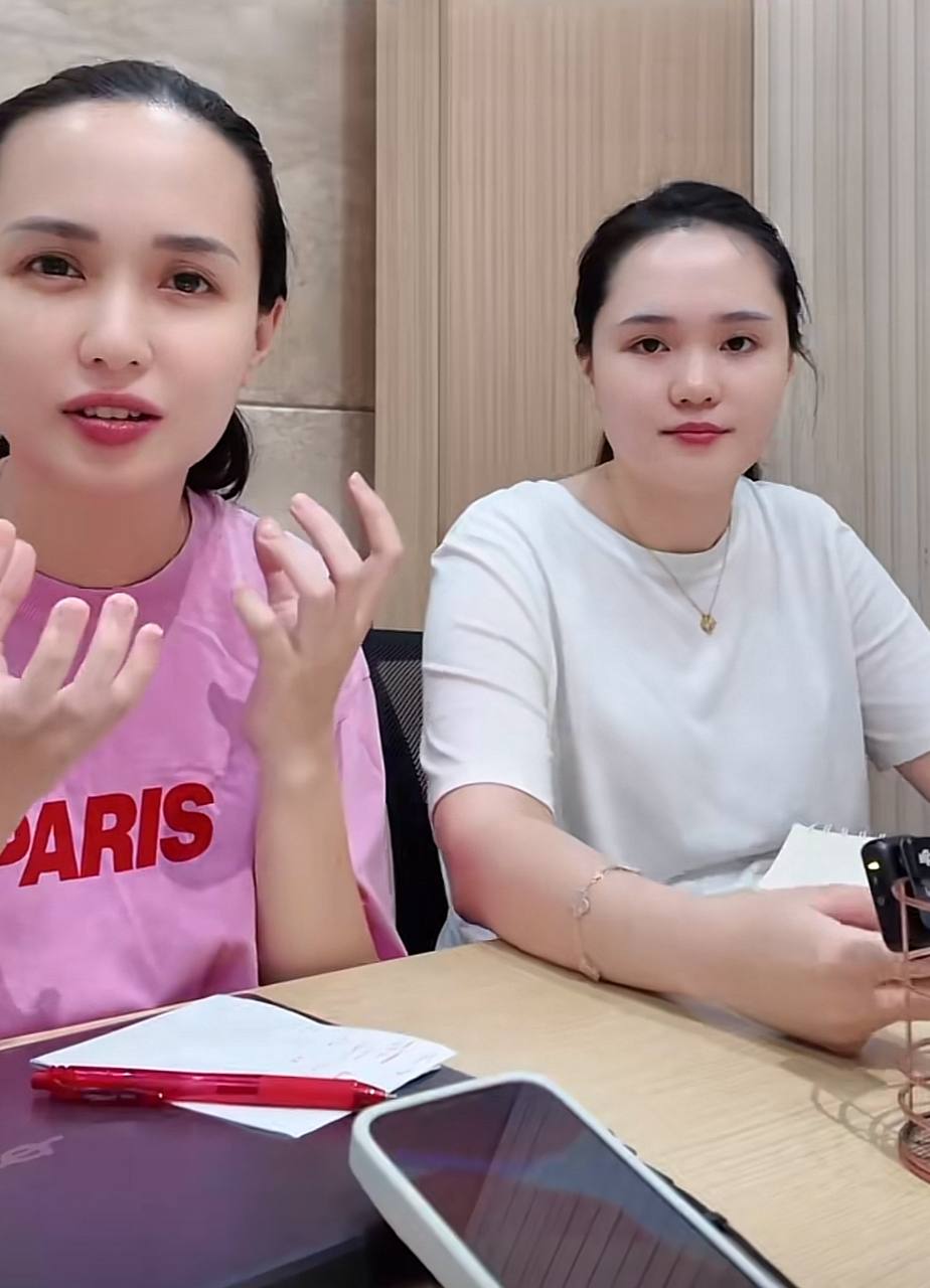 2 ái nữ nhà cựu Chủ tịch CLB Sài Gòn công khai giá một buổi đi mua sắm, màn lên đồ gây bàn tán