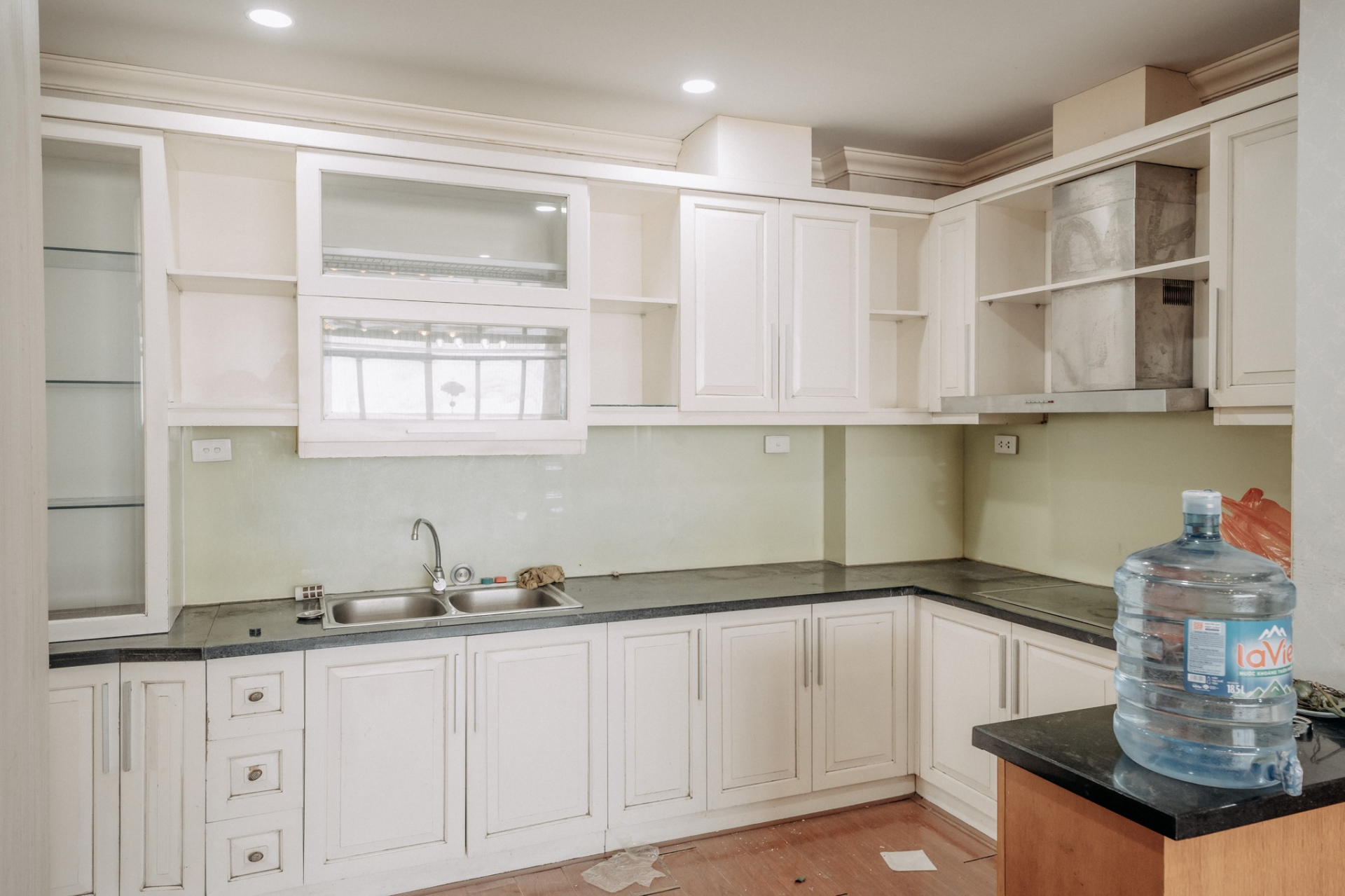 NSƯT duyên dáng nhất nhì màn ảnh Việt: 42 tuổi công khai vợ, sống trong căn hộ 153m² ở Hà Nội, đẹp chuẩn style Nhật