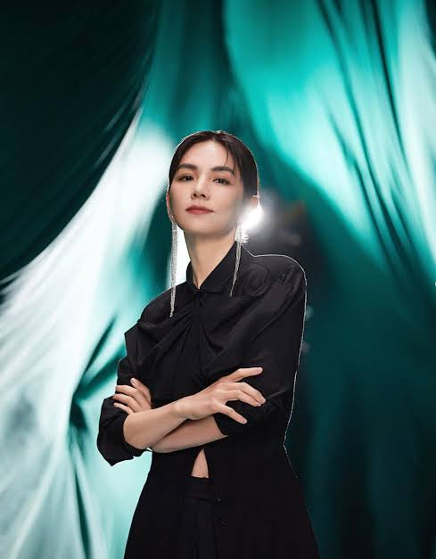 Sao hạng A cưới giám đốc marketing sau 2 tháng hẹn hò, sống trong biệt thự 3 tầng rộng 330m²