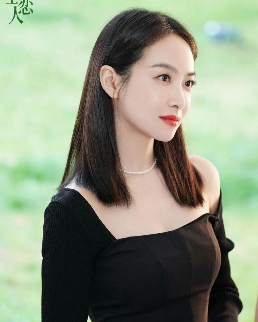 10 mỹ nhân Trung Quốc đẹp không góc chết: Dương Mịch át vía Địch Lệ Nhiệt Ba, top 1 càng tranh cãi càng khó chê