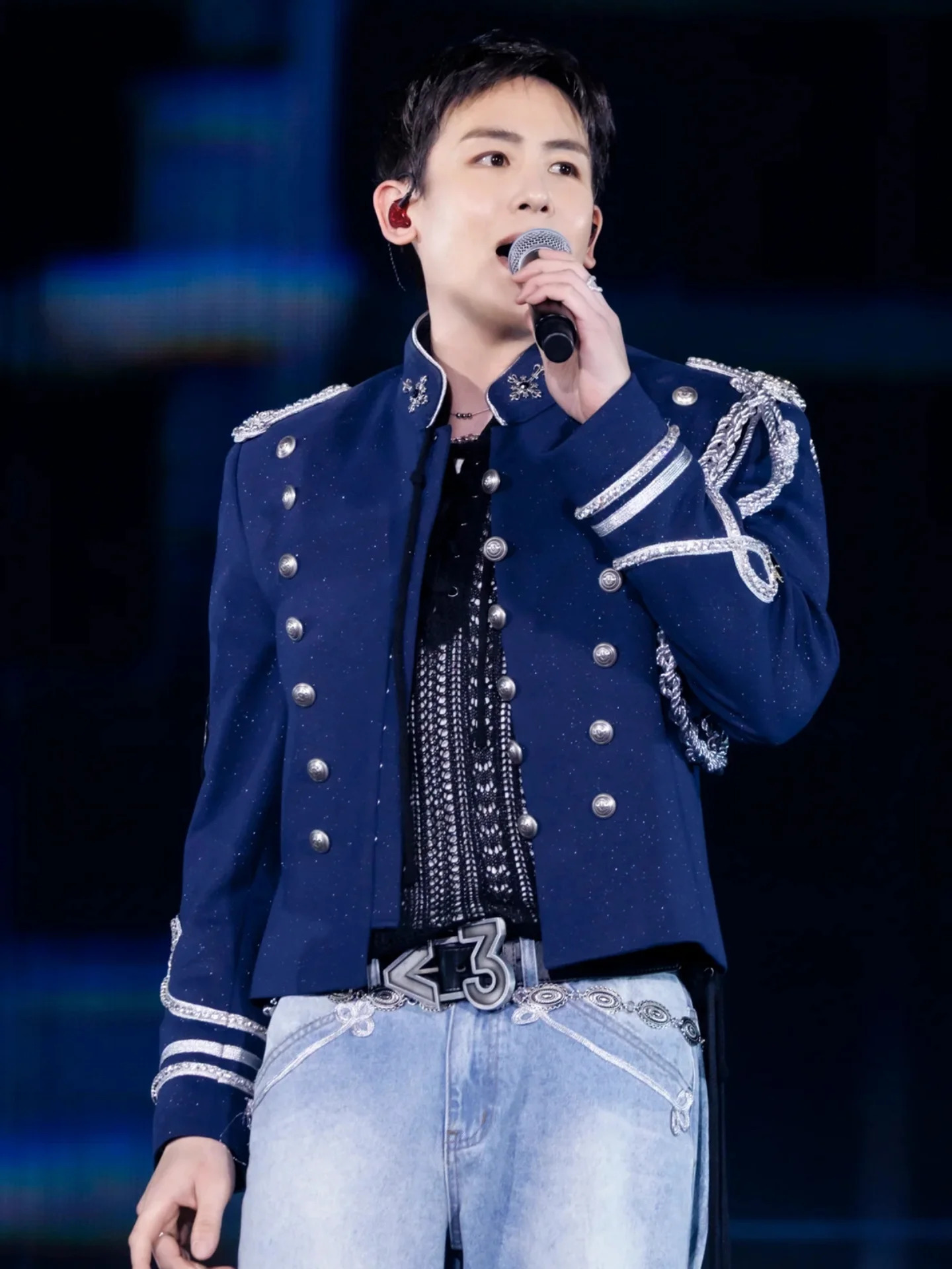 Diện mạo chỉn chu, rạng rỡ của Nichkhun trên sân khấu concert mới nhất nhờ quá trình siết cân và bảo dưỡng nhan sắc nghiêm túc. 