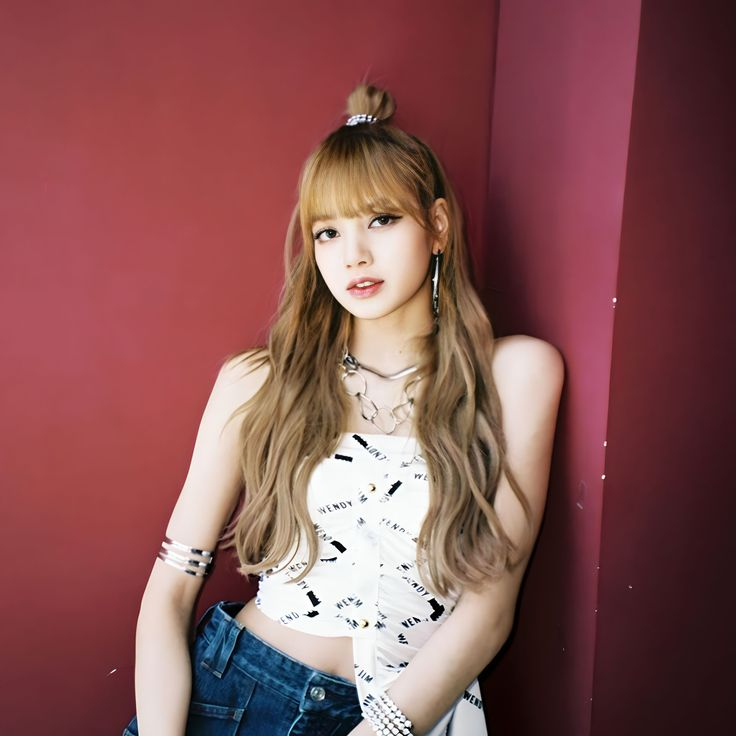 Lisa (BLACKPINK) đang tuột dốc