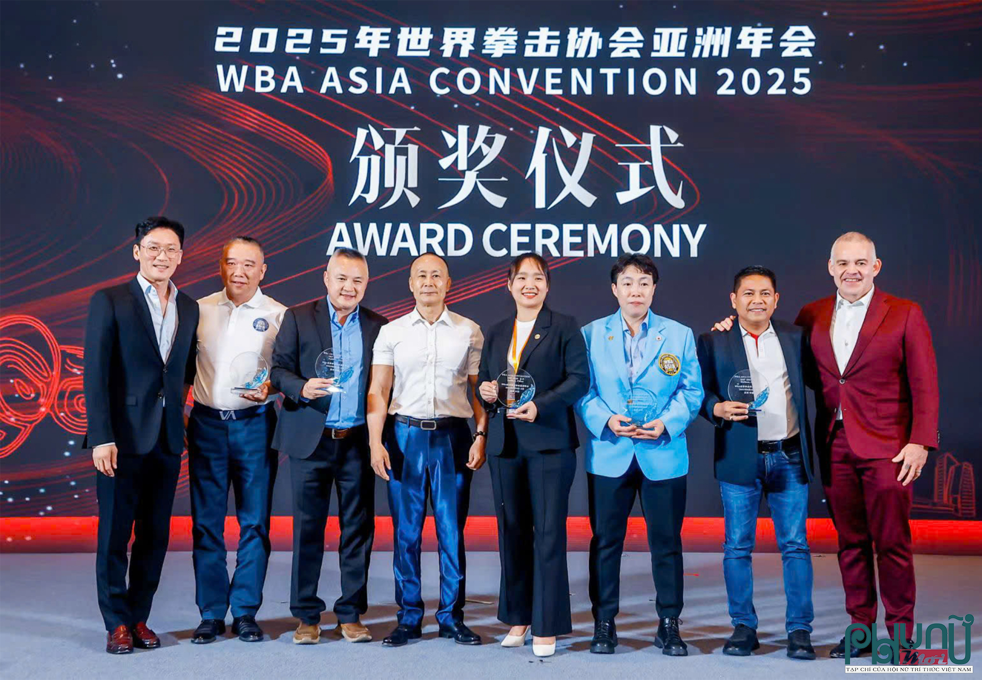 Nhật Lệ, nữ trọng tài duy nhất của Việt Nam được vinh danh là trọng tài của năm 2025 do hiệp hội quyền anh châu á (WBA ASIA) bình chọn.