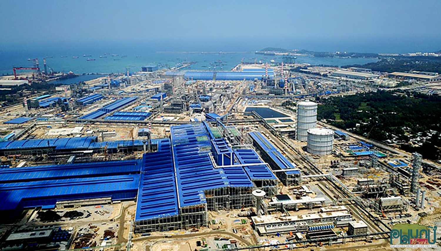 Khu Liên hợp gang thép Hòa Phát ở Khu kinh tế Dung Quất.