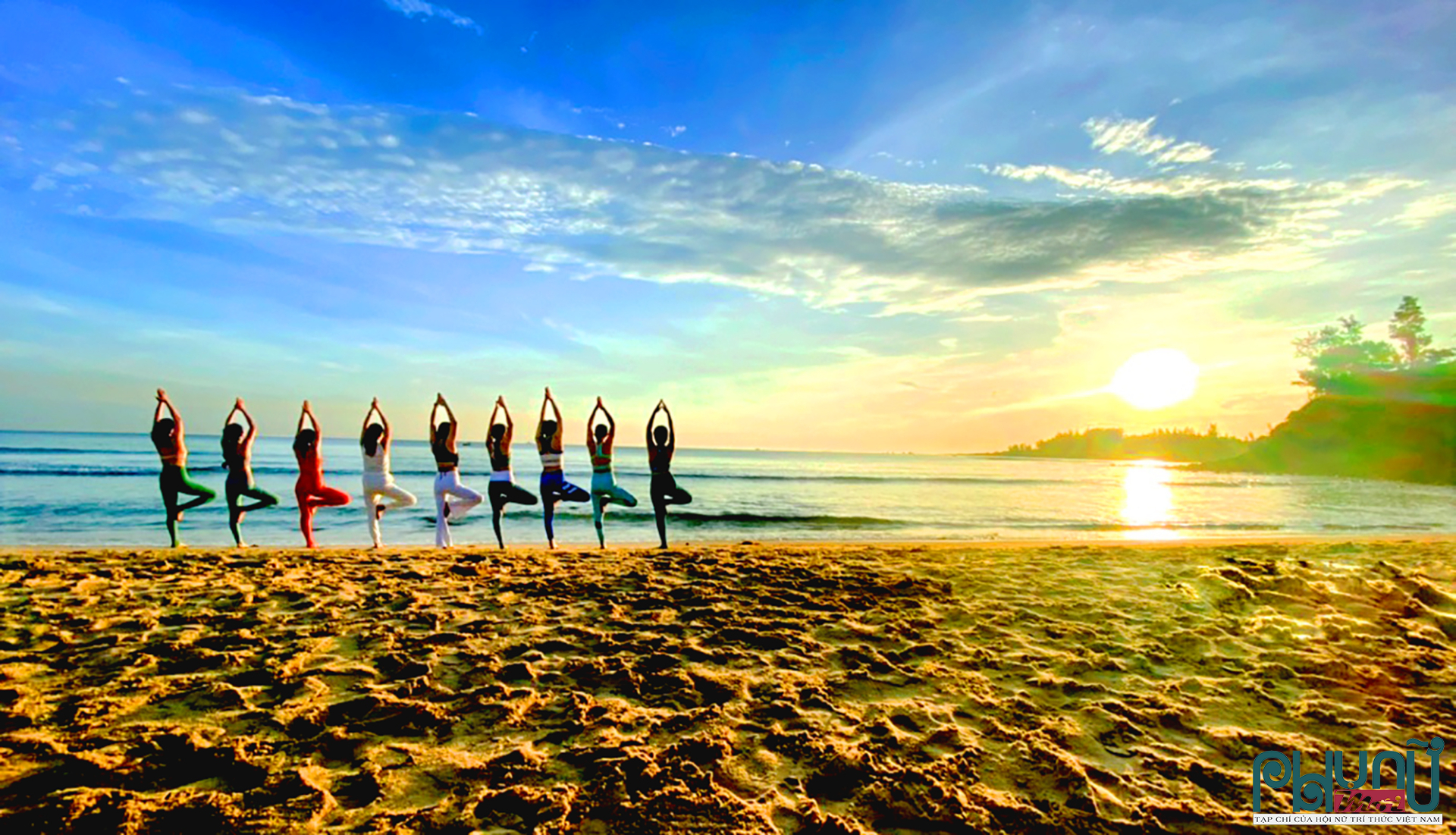Cô gái trẻ Vũ Duyên, một trong những người tiên phong mở lớp dạy Yoga ở Quảng Ngãi.