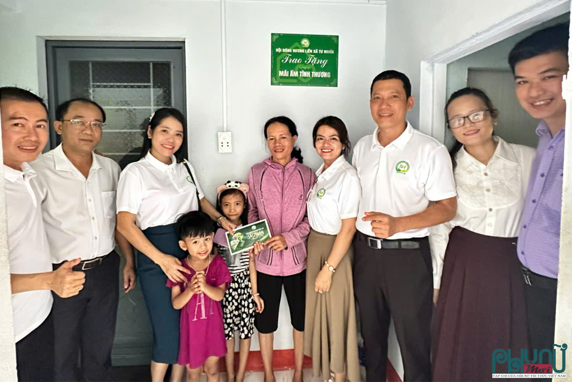 Hội đồng hương Liên xã Tư Nghĩa tại TP.HCM tặng quà, hỗ trợ xúc tiến đầu tư ở Quảng Ngãi 