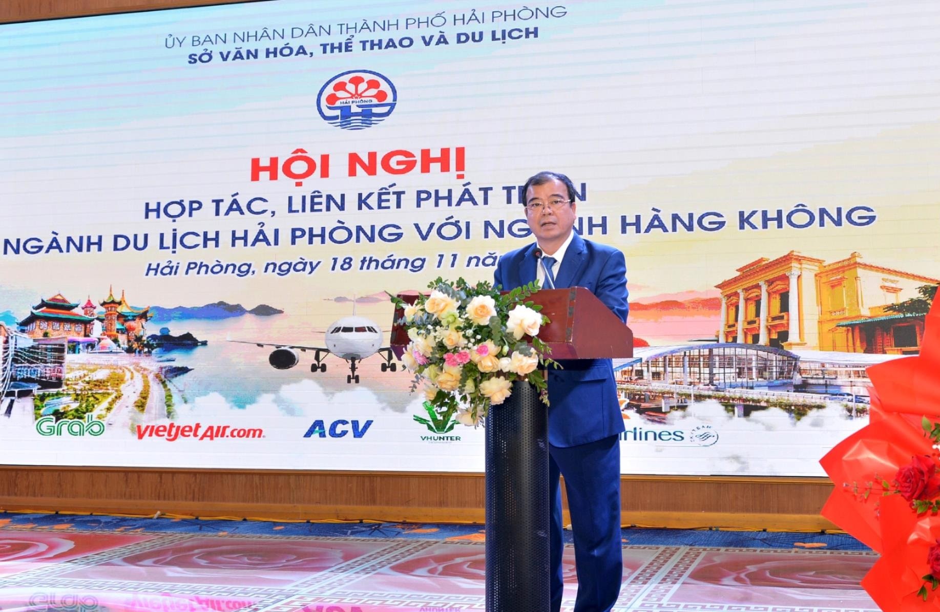 Ông Nguyễn Minh Hùng, Phó Chủ tịch UBND thành phố Hải Phòng phát biểu tại hội nghị