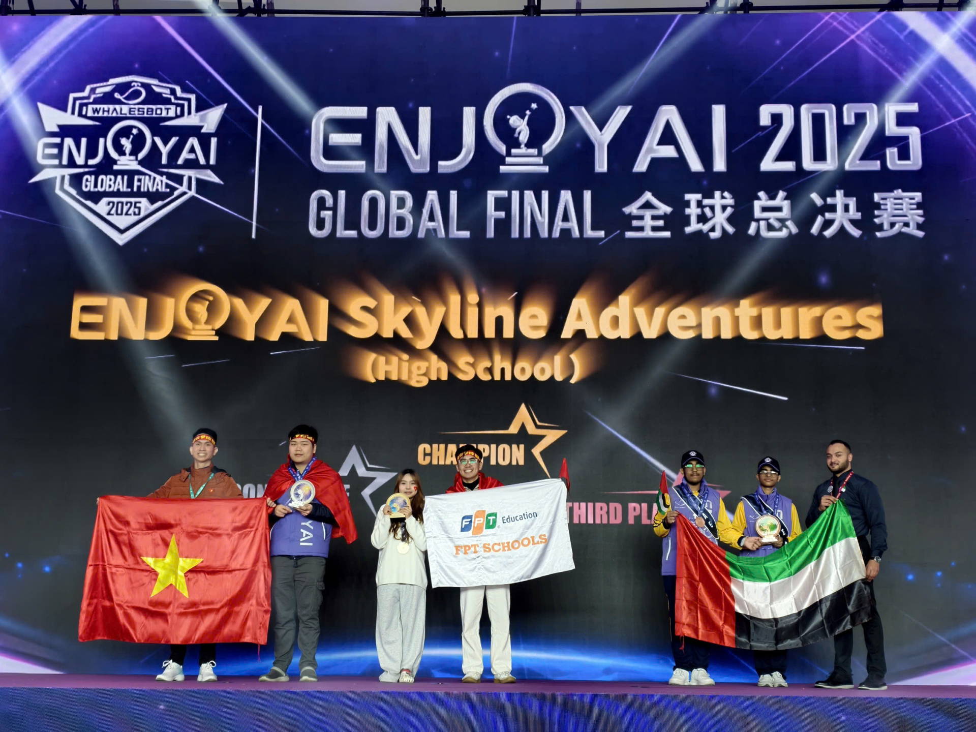 Đội tuyển Việt Nam đạt được 14 giải thưởng tại cuộc thi Enjoy AI 2025 tại Ô Trấn (Trung Quốc).