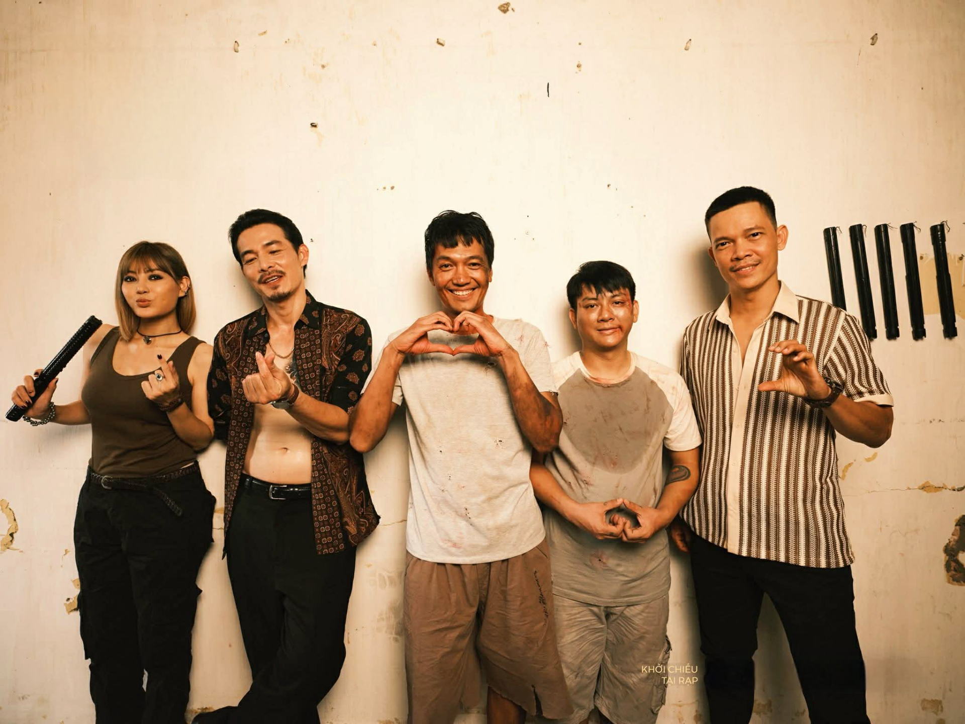 Thanh Hương và dàn diễn viên.