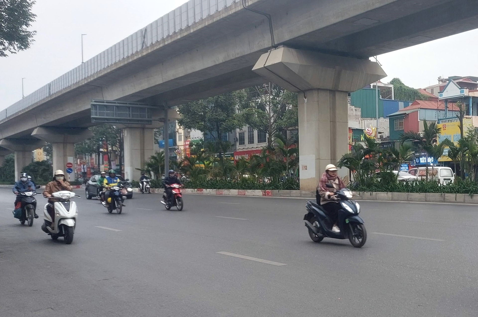 Ngày mai, thời tiết miền Bắc ấm lên song tình trạng hanh khô vẫn tiếp diễn (Ảnh: Hà Nội mới).