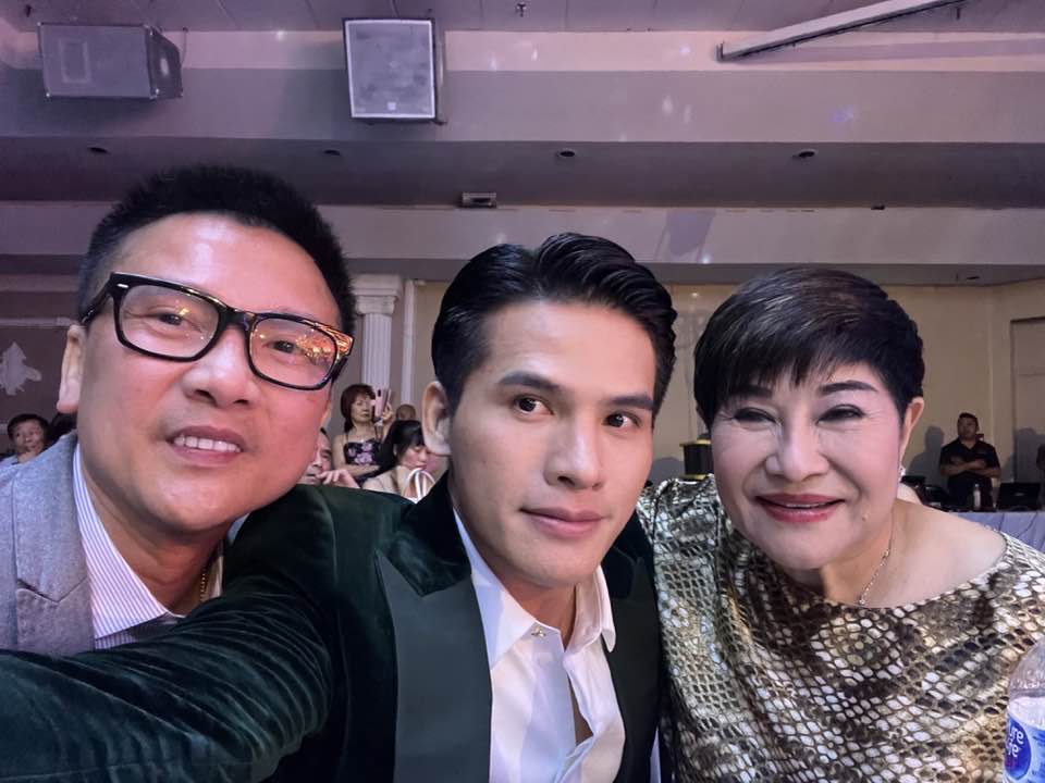 Doanh nhân Huy Phạm thân thiết nhiều người trong giới nghệ sĩ.