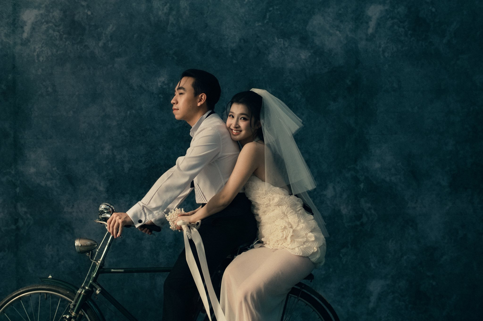 Nóng: Chính thức công bố ảnh cưới như cổ tích của Phương Nhi và con trai tỷ phú Phạm Nhật Vượng