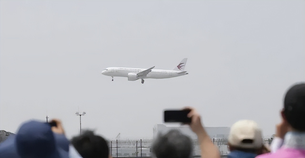 Máy bay Trung Quốc thử nghiệm tại châu Âu nhận về đánh giá vỏn vẹn 9 từ: Chính Boeing cũng phải dè chừng