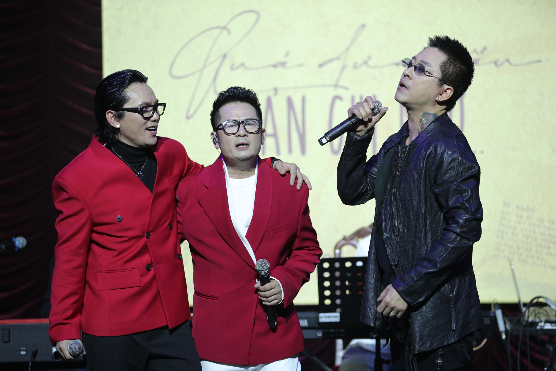 Nhóm Quả Dưa Hấu hiện tại Tú Dưa - Bằng Kiều - Tuấn Hưng.