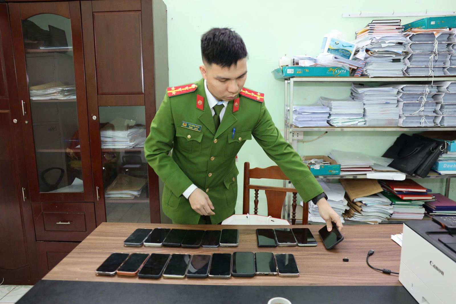 Các tang vật của vụ án - Ảnh: Công an Hưng Yên