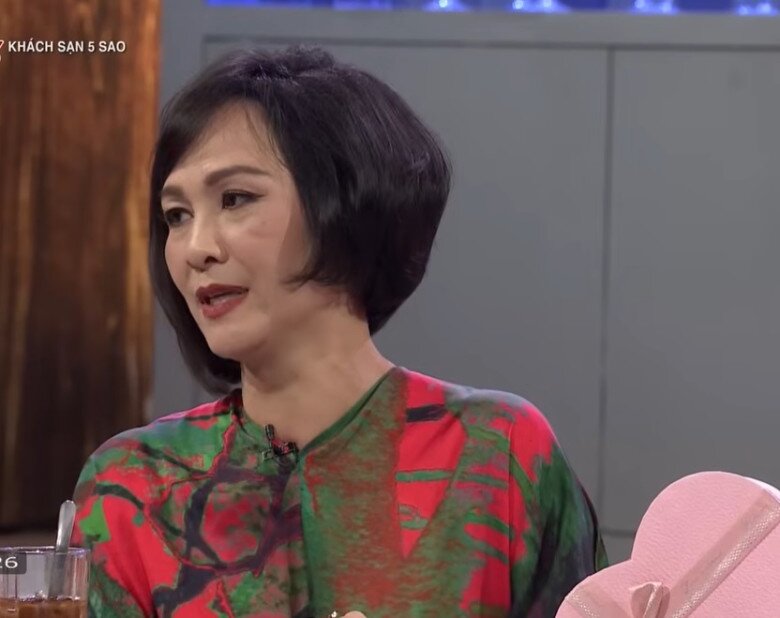 NSƯT Thanh Tâm chia sẻ tại chương trình Khách sạn 5 sao.