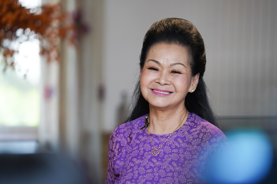 Danh ca Khánh Ly: Tôi về Việt Nam nhiều người nói lắm, bảo “chắc bên kia đói quá nên về kiếm ăn”