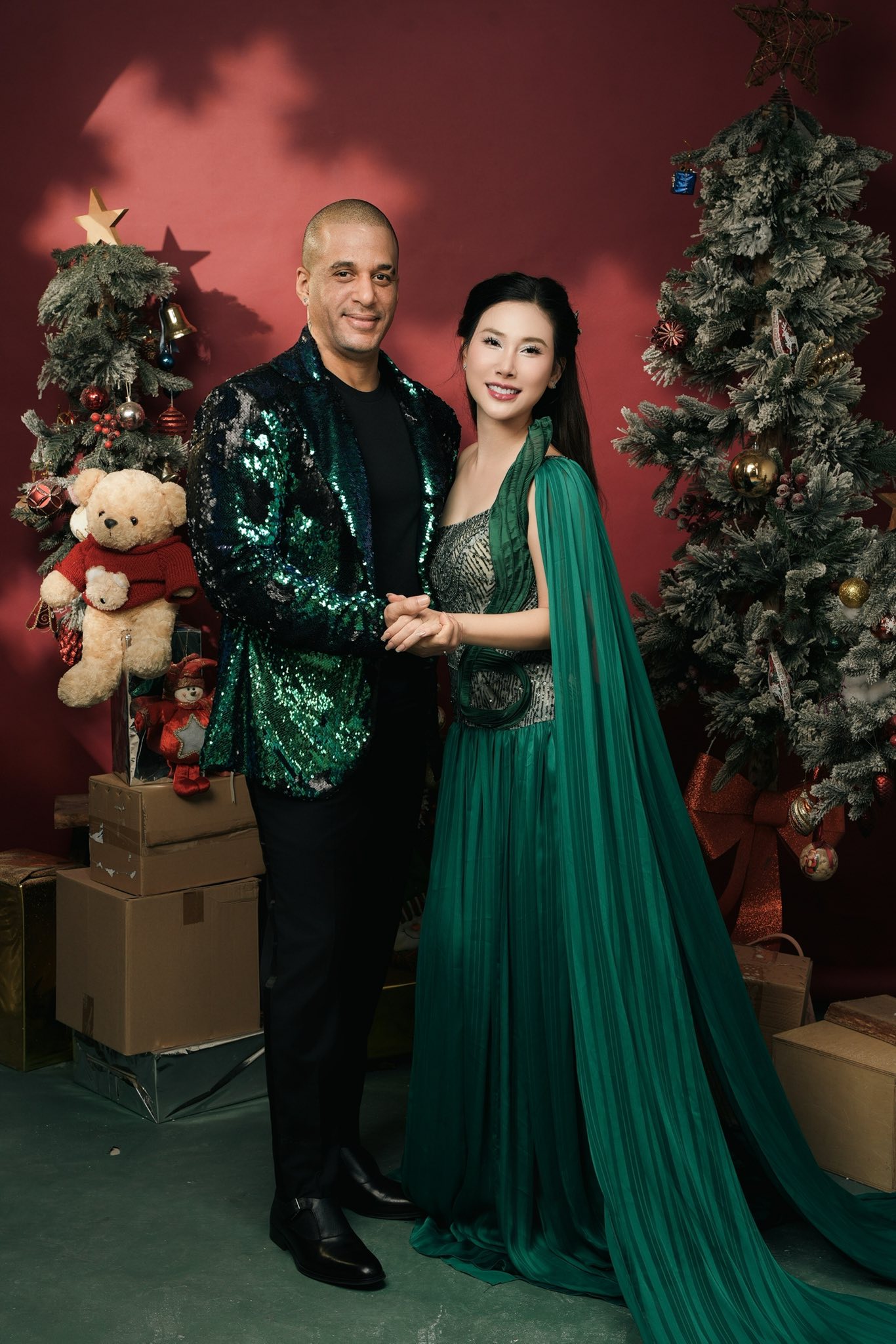 Anh Martinez Vega Maikel và chị Yến Nhi.