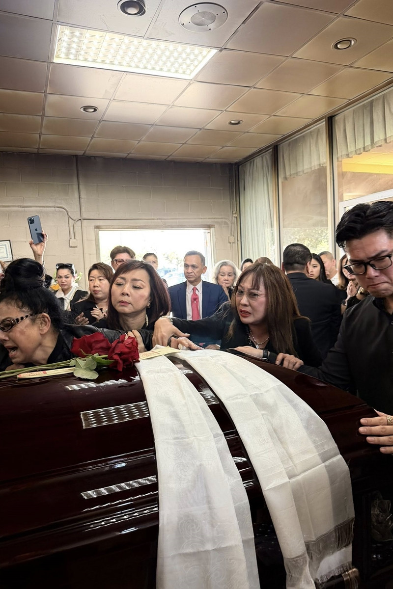 Tang lễ của Kasim Hoàng Vũ được tổ chức tại Mỹ với sự có mặt của người thân và bạn bè thân thiết