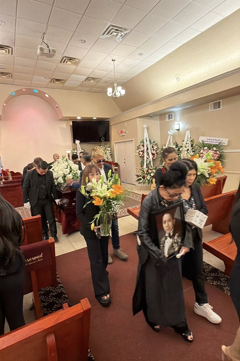 Mẹ Kasim Hoàng Vũ sẽ đưa tro cốt con trai về Việt Nam, xúc động: 